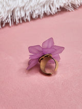 ANILLO FLOR LILA PEQUEÑO ACRILICO Y ACERO DORADO