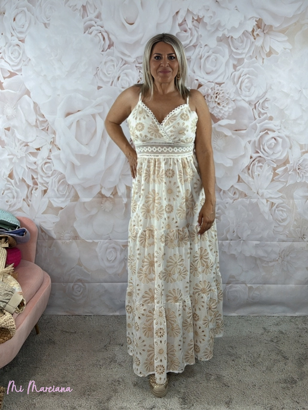 VESTIDO TIRANTES TROQUELADO FLORES BORDADAS BEIGE