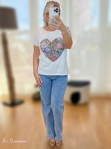 T-SHIRT BIANCA CON FIORI A CUORE