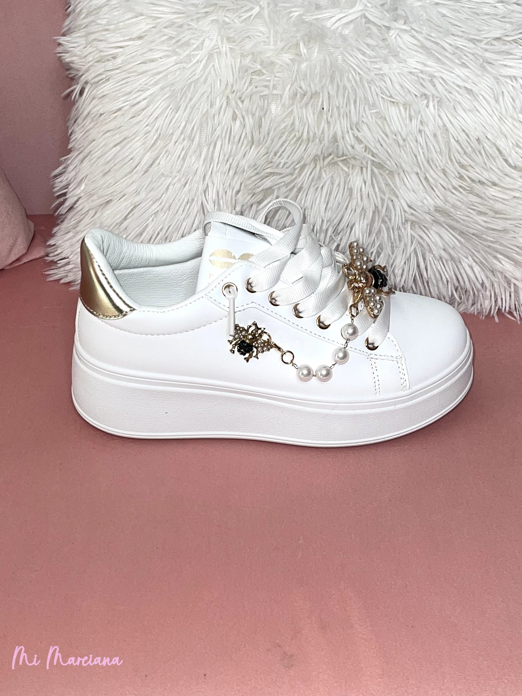 ZAPATILLAS BLANCA JOYA ABEJA