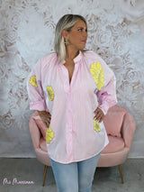 CAMISA MAXI RISCAS ROSA COM FLORES DE PAEQUIM