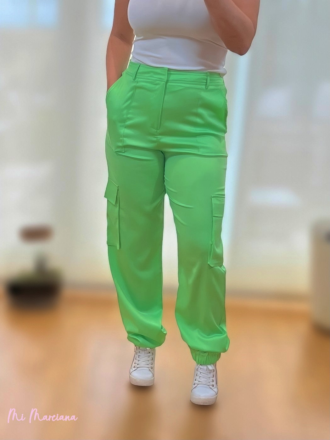 PANTALON CARGO SATEN ARRUGADO VERDE FLUOR