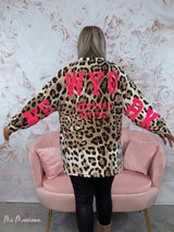 SUDADERA OVERSIZE ANIMAL PRINT LETRAS FLUOR