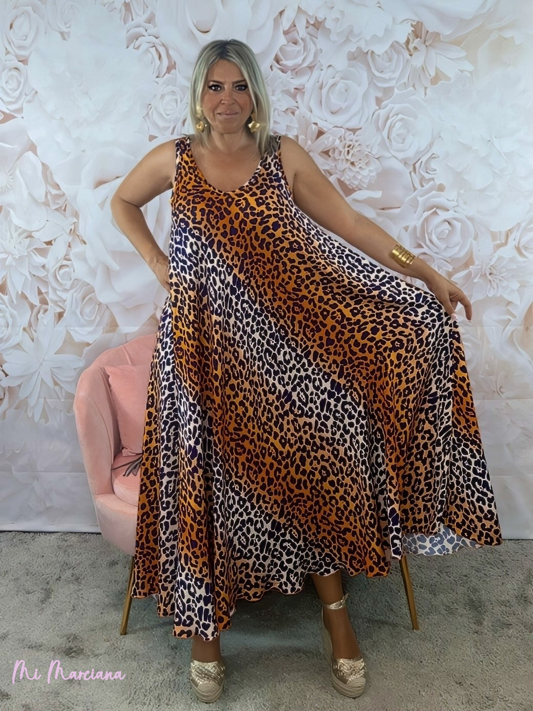 VESTIDO BEGE COM DECOTE EM V ESTAMPADO ANIMAL