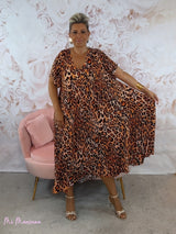 VESTIDO OVERSIZE ANIMAL PRINT ESCOTE PICO MANGAS