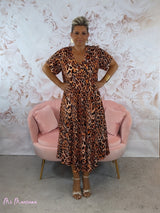 VESTIDO OVERSIZE ANIMAL PRINT ESCOTE PICO MANGAS