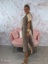 VESTIDO OVERSIZE ANIMAL PRINT OBLICUO  ESCOTE PICO MANGAS