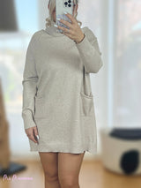 VESTIDO DE MALHA TAUPE COM gola virada