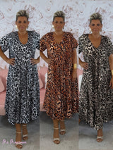 VESTIDO OVERSIZE ANIMAL PRINT ESCOTE PICO MANGAS